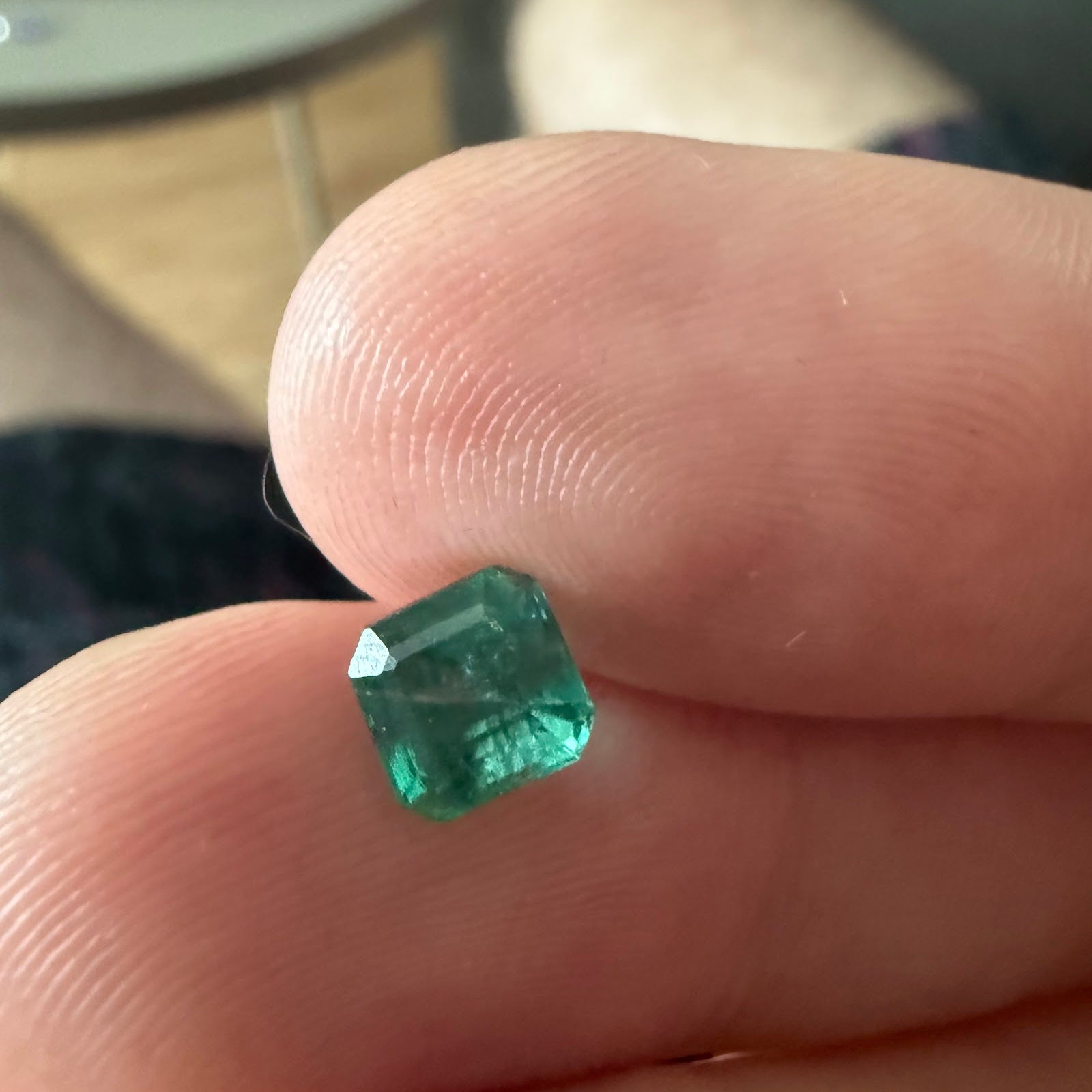 A fine natural gemstone from Sapphire Row, representing the individually chosen stones at the heart of custom heirloom jewelry