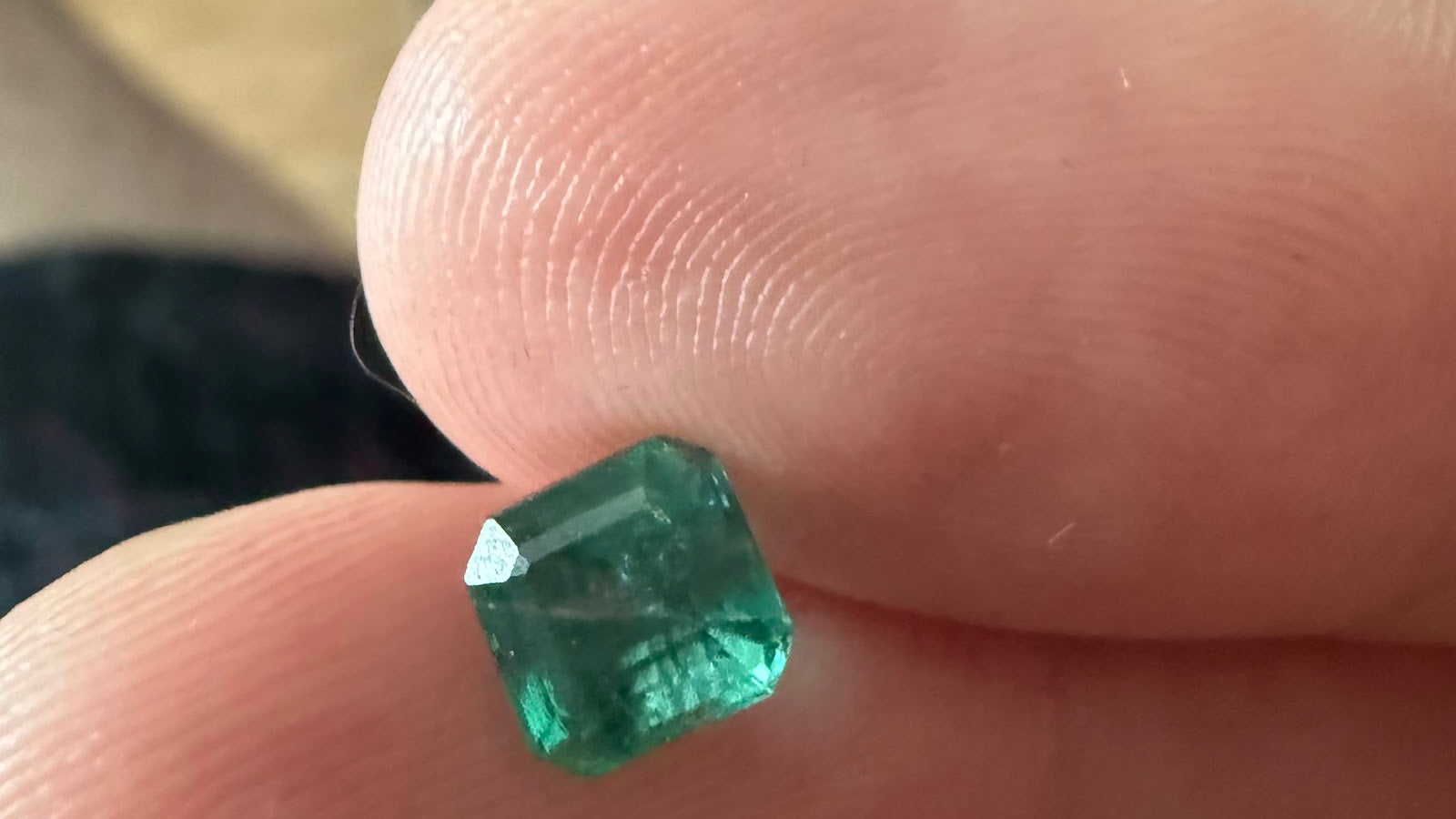 A fine natural gemstone from Sapphire Row, representing the individually chosen stones at the heart of custom heirloom jewelry