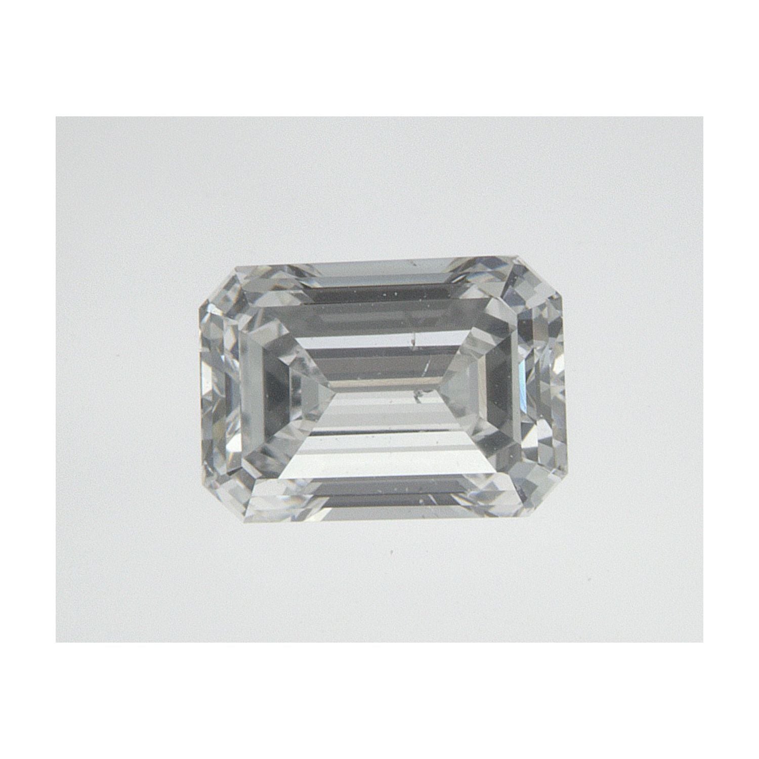 0.70 ct natural diamond, emerald cut | Sapphire Row