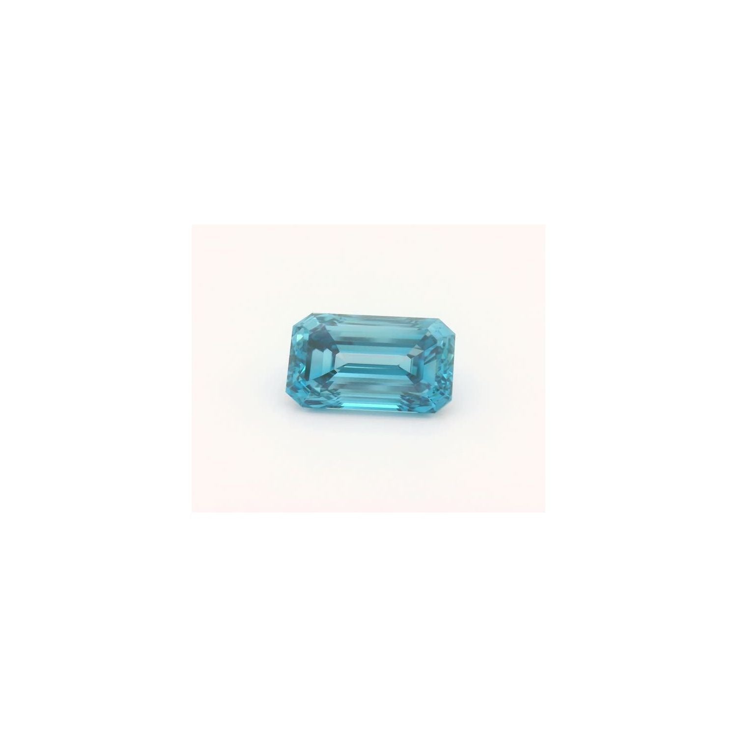 4.17 ct Emerald Lab-Grown Diamond – Fa VVS2 – Step-cut – IGI Certified — Sapphire Row