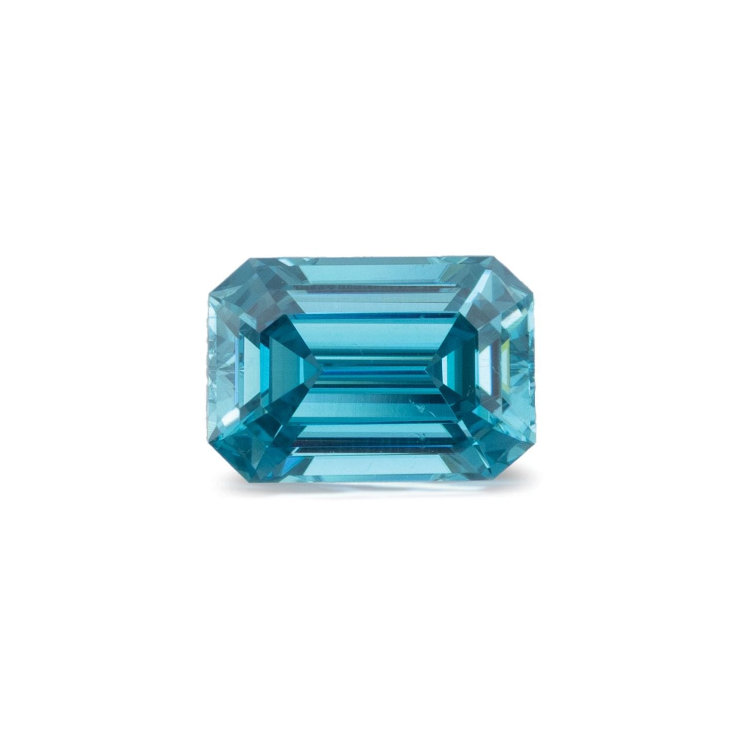 2.65 ct Emerald Natural Natural Zircon Zircon – Step-cut – N/A Certified — Sapphire Row