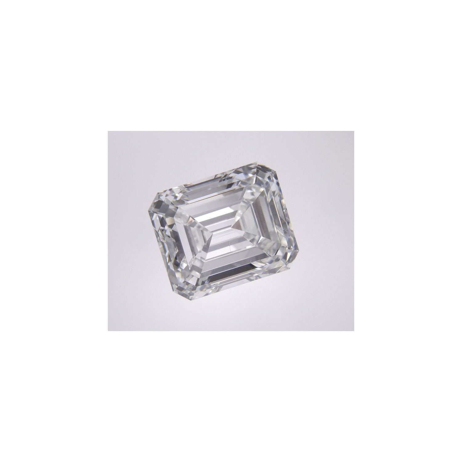 7.76 ct Emerald Lab-Grown Diamond – F VVS2 – Step-cut – IGI Certified — Sapphire Row