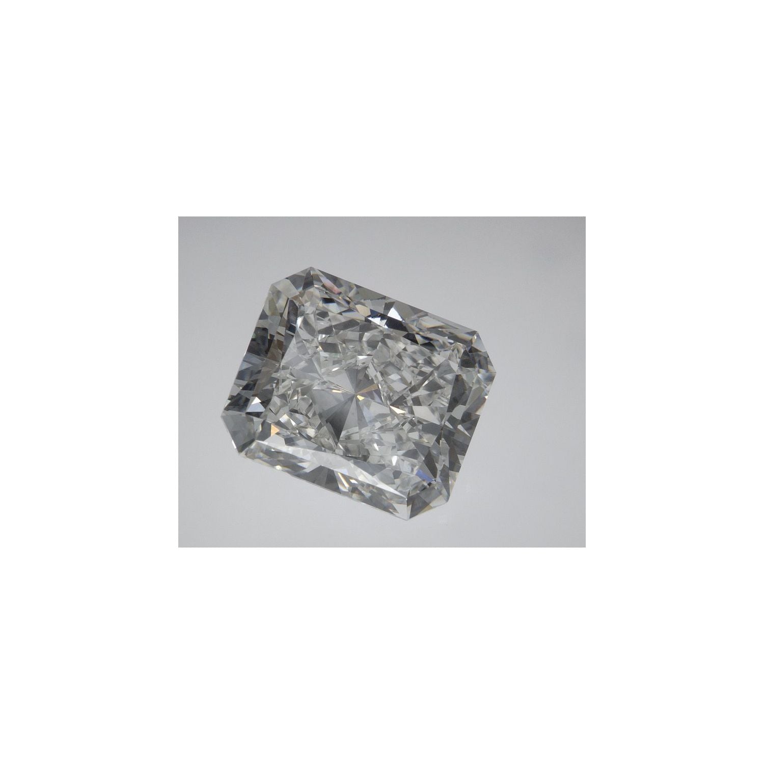 7.02 ct Radiant Lab-Grown Diamond – F VVS2 – Faceted Cut – IGI Certified — Sapphire Row