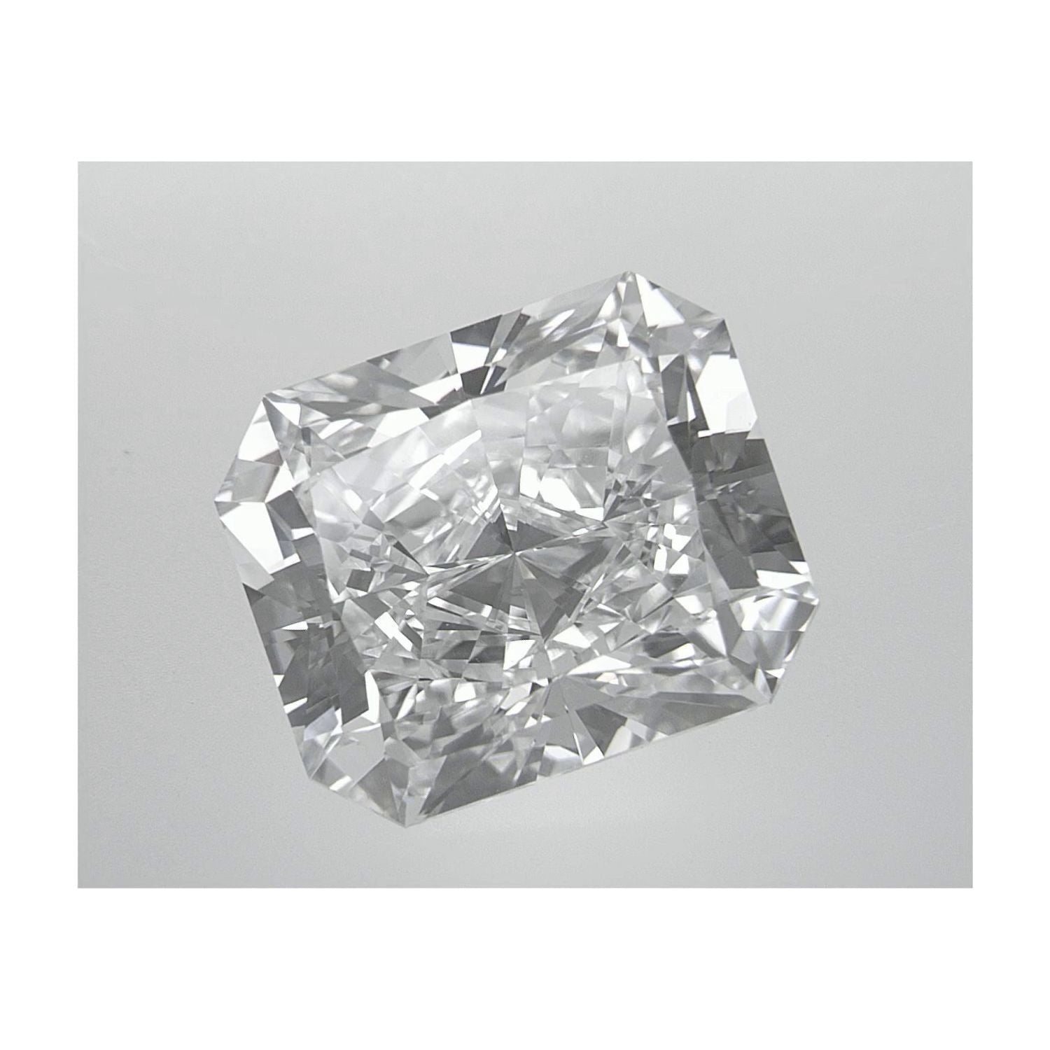 6.96 ct lab-grown diamond, radiant cut | Sapphire Row