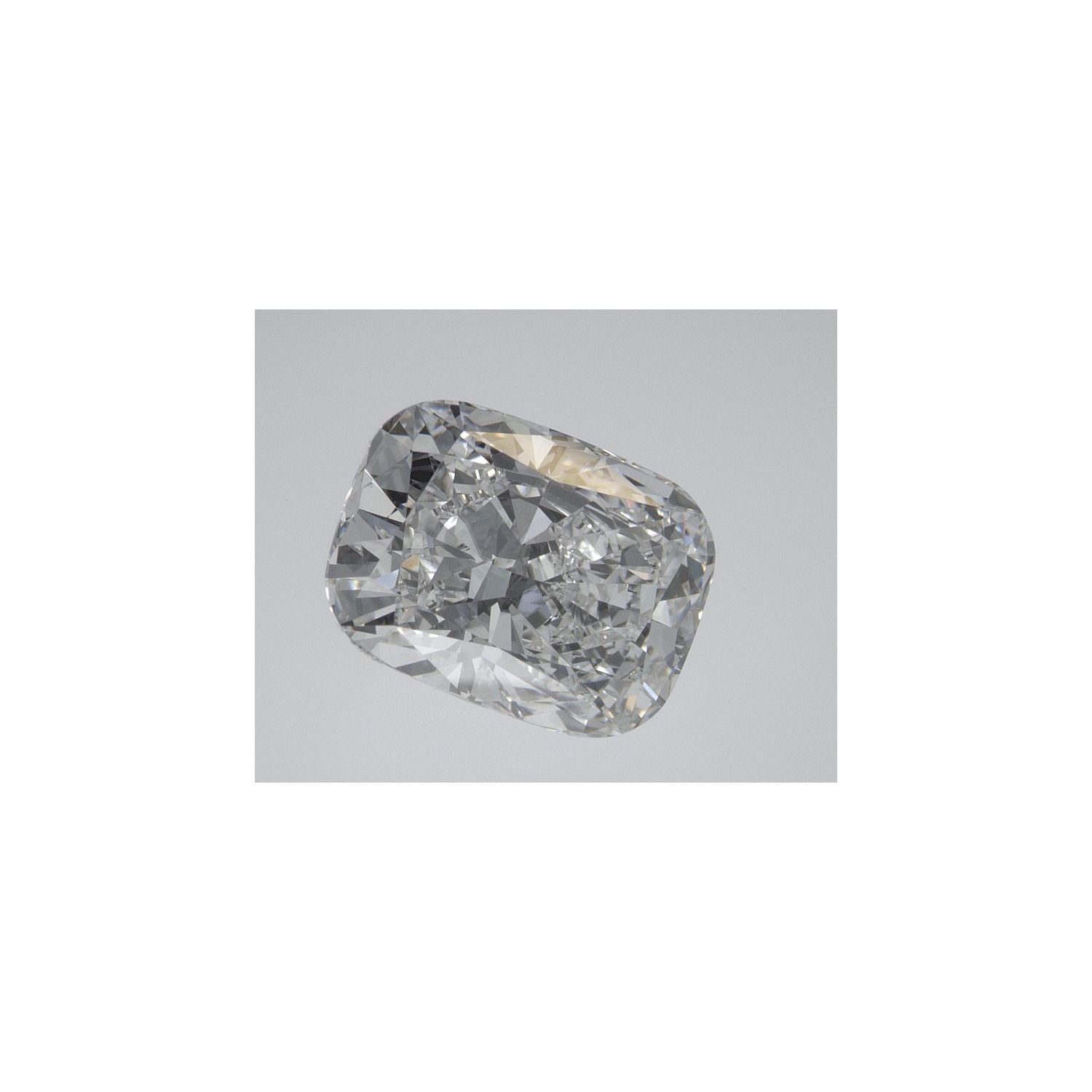 2.29 ct Elongated Cushion Lab-Grown Diamond – E VVS2 – Faceted Cut – IGI Certified — Sapphire Row
