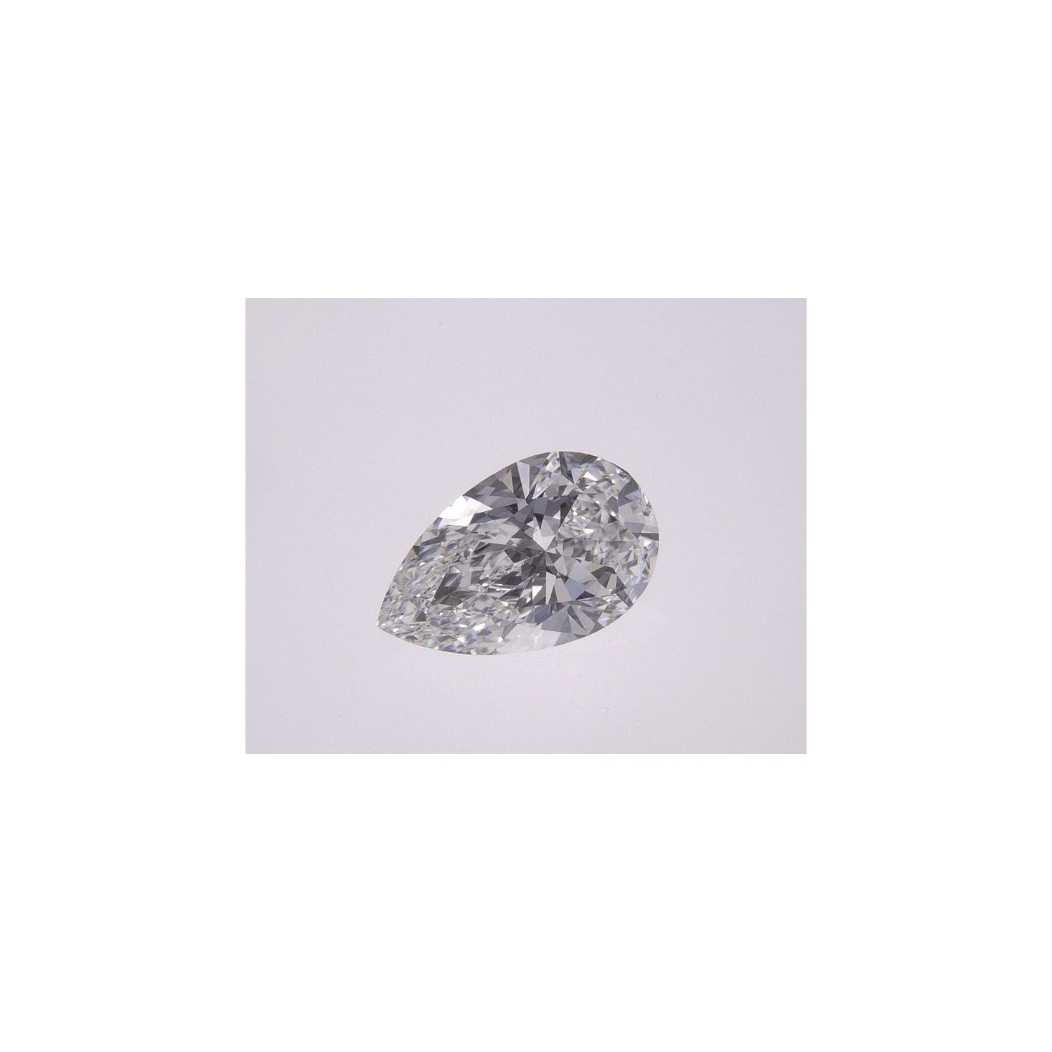 0.76 ct lab-grown diamond, pear cut | Sapphire Row
