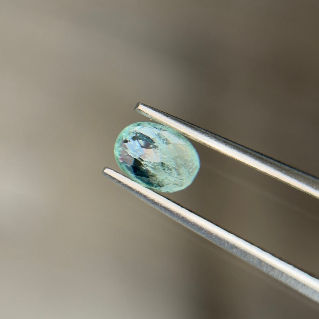 0.65 ct Natural Paraiba Tourmaline Blue Green – Oval Cut – Mozambique – AIG Certified
