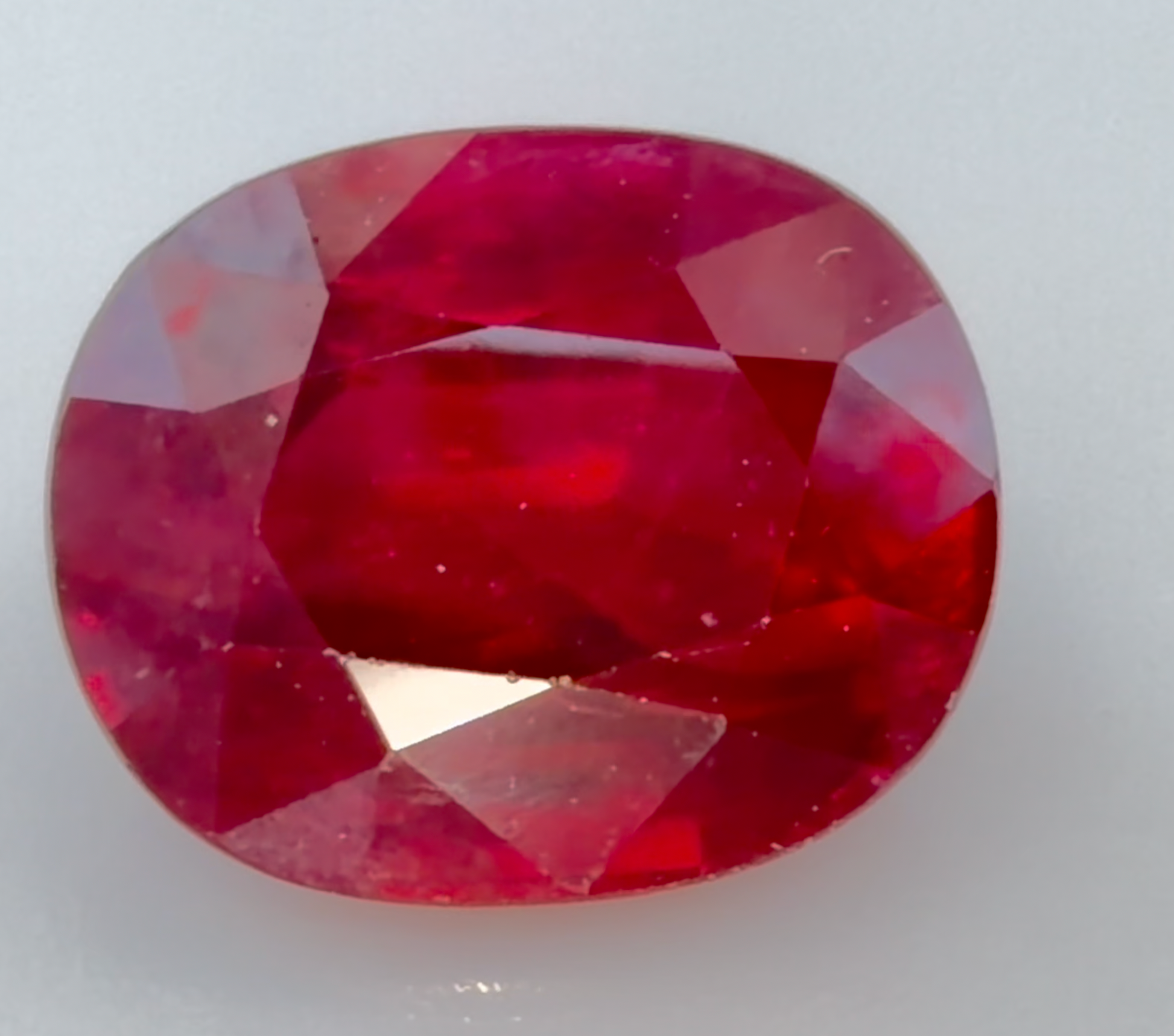 4.17 ct Red (Vivid) Ruby – Oval Cut – Heated – Madagascar