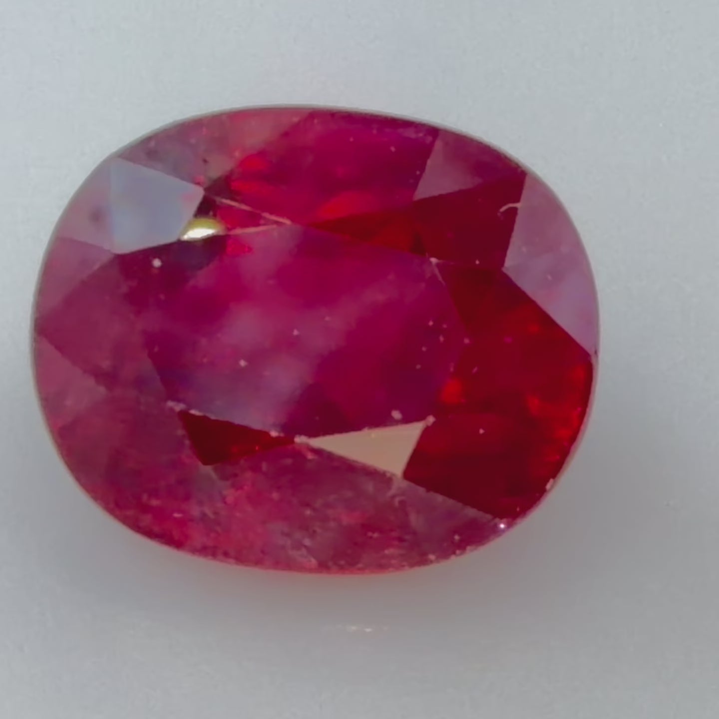 4.17 ct Red (Vivid) Ruby – Oval Cut – Heated – Madagascar
