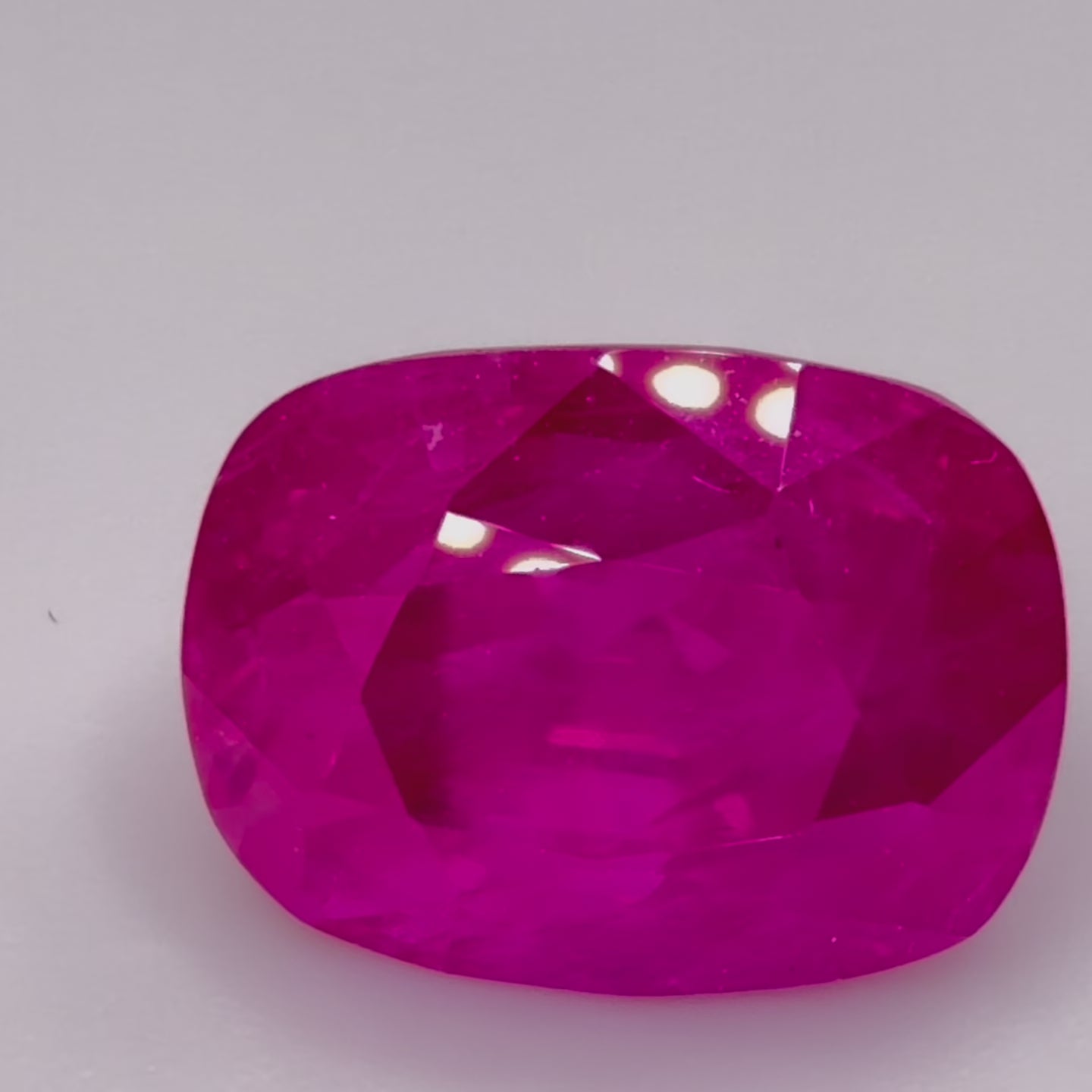8.93 ct Red Ruby – Oval Cut – Heated – Burma