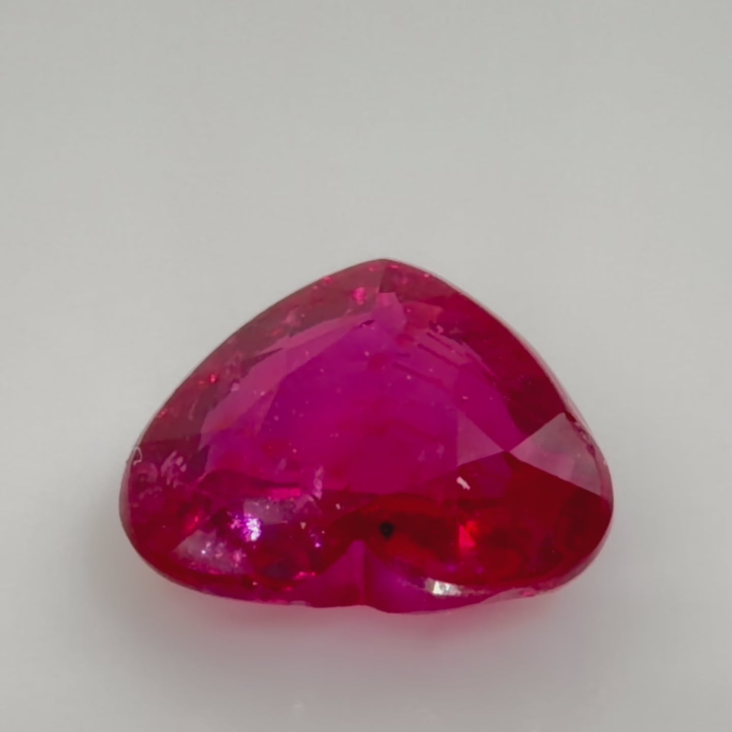 4.02 ct Pinkish-Red (Pigeon Blood) Ruby – Heart Cut – Untreated – Mozambique