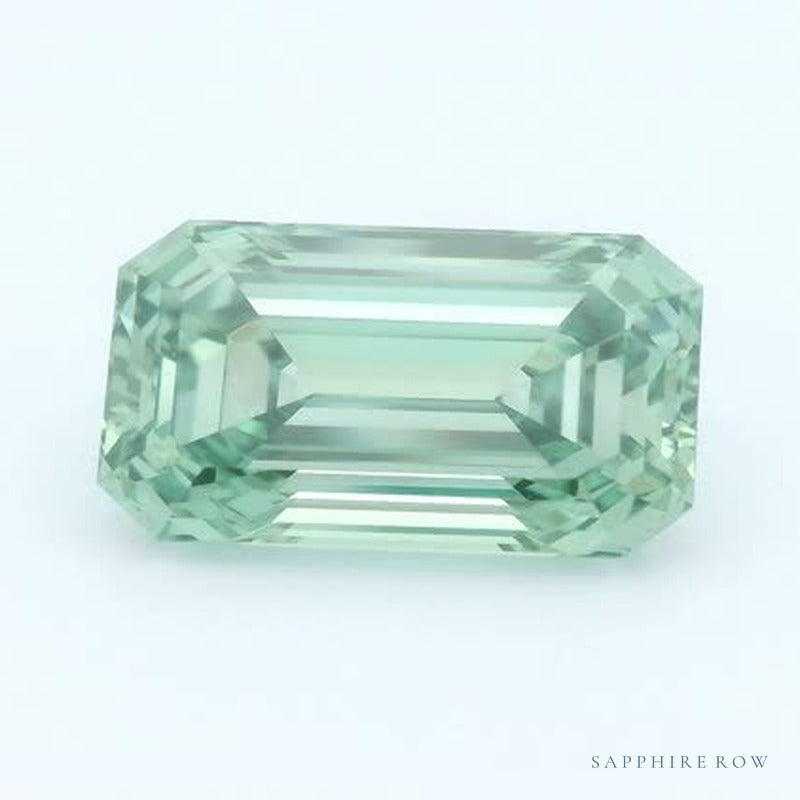 3.02 ct lab-grown fancy vivid green diamond, emerald cut | Sapphire Row · cut6