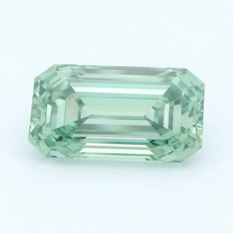 3.02 ct lab-grown fancy vivid green diamond, emerald cut | Sapphire Row · cut7