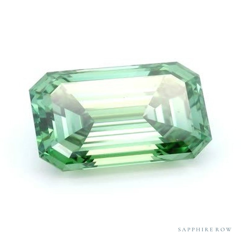 2.99 ct lab-grown fancy vivid green diamond, emerald cut | Sapphire Row · cut6