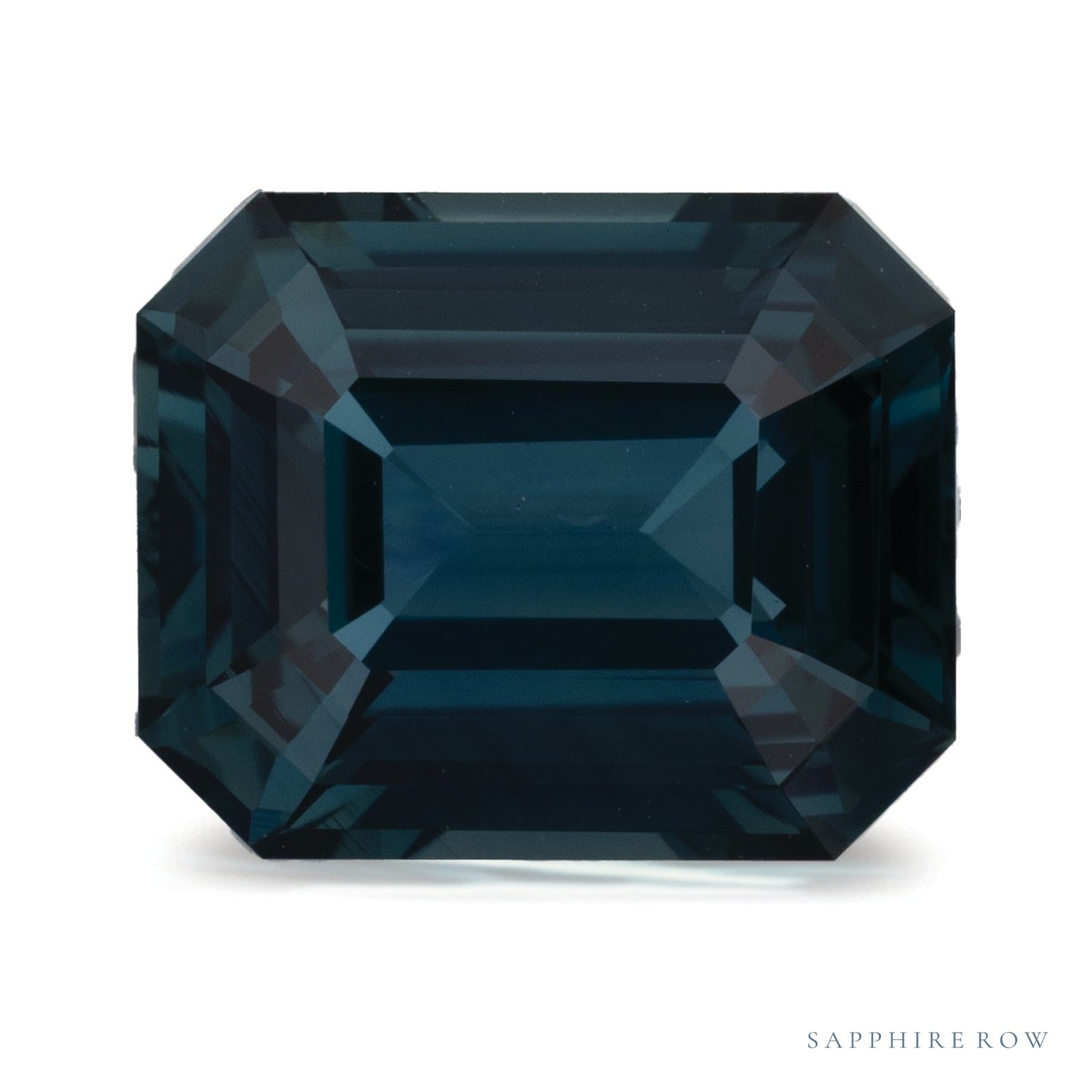 4.03 ct Emerald Natural Sapphire — Sapphire Row · cut4