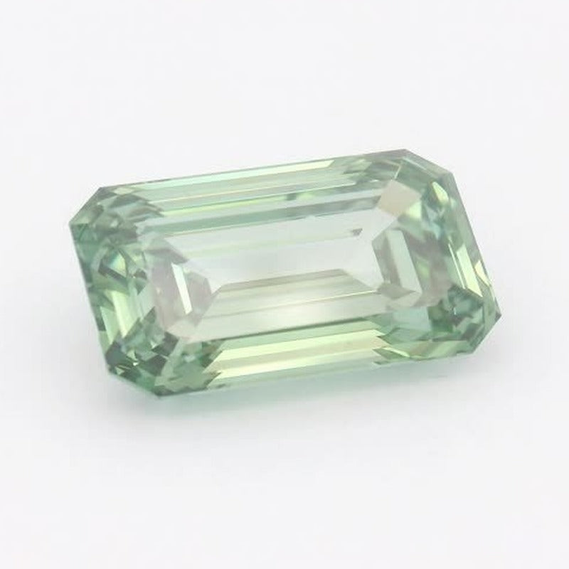 5.18 ct lab-grown fancy vivid green diamond, emerald cut | Sapphire Row · cut7