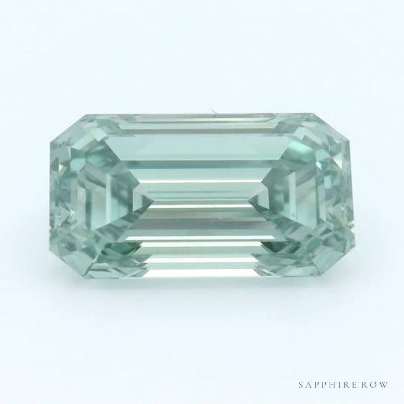 4.67 ct lab-grown fancy vivid green diamond, emerald cut | Sapphire Row · cut7
