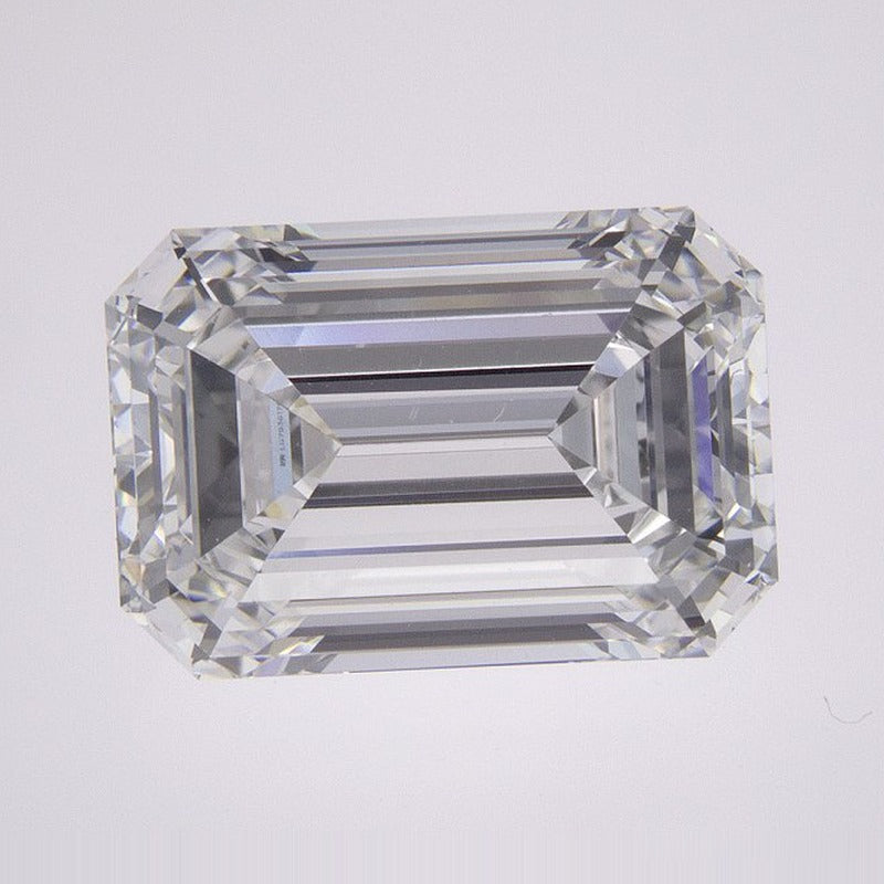 4.04 ct lab-grown diamond, emerald cut | Sapphire Row · cut7