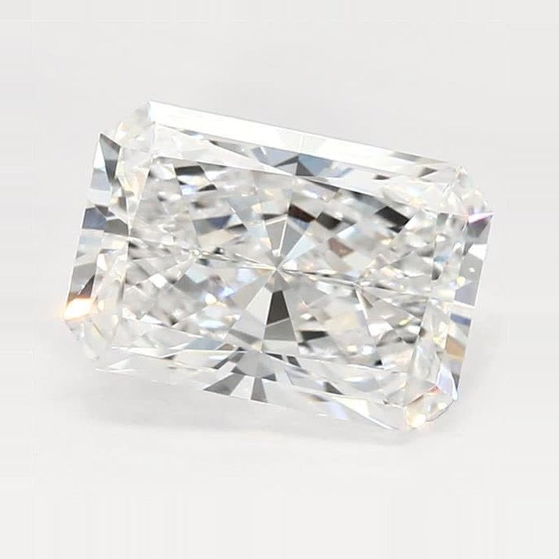 2.04 ct lab-grown diamond, radiant cut | Sapphire Row · cut7