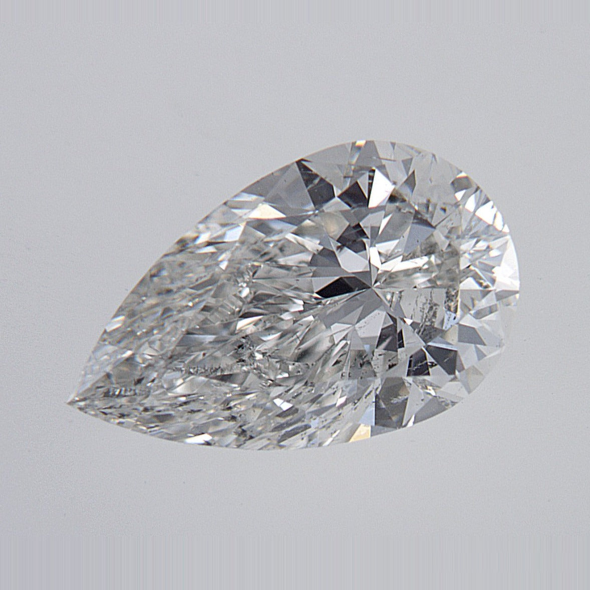 1.72 ct natural diamond, pear cut | Sapphire Row · cut7