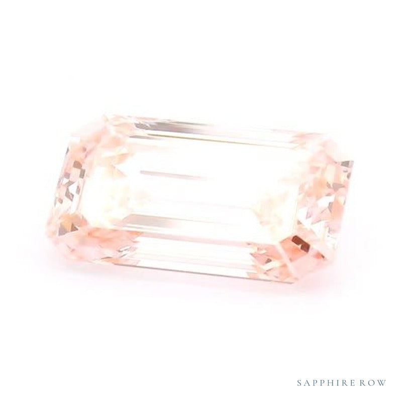 1.54 ct lab-grown fancy vivid pink diamond, emerald cut | Sapphire Row · cut7