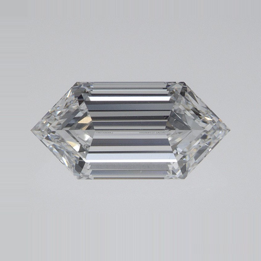 1.09 ct lab-grown diamond, elongated hexagon cut | Sapphire Row · cut7