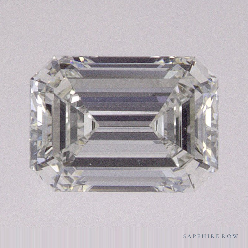 0.70 ct natural diamond, emerald cut | Sapphire Row · cut7
