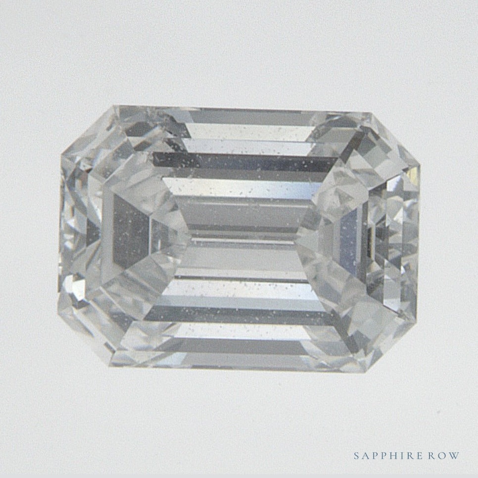 0.70 ct natural diamond, emerald cut | Sapphire Row · cut6