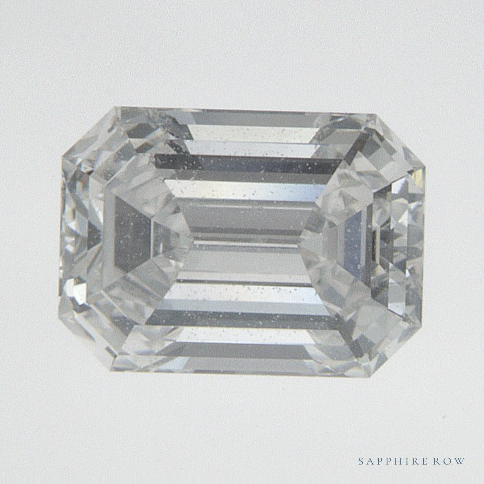 0.70 ct natural diamond, emerald cut | Sapphire Row · cut7