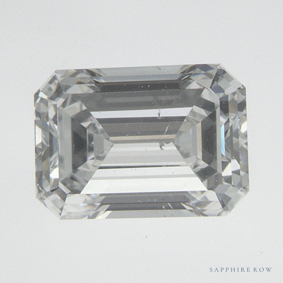 0.70 ct natural diamond, emerald cut | Sapphire Row · cut7