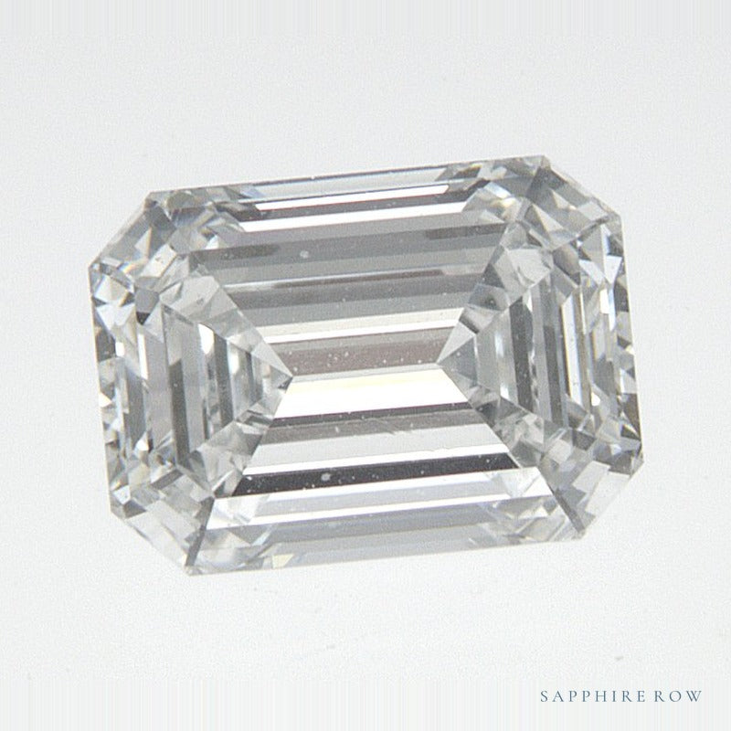 0.54 ct natural diamond, emerald cut | Sapphire Row · cut7
