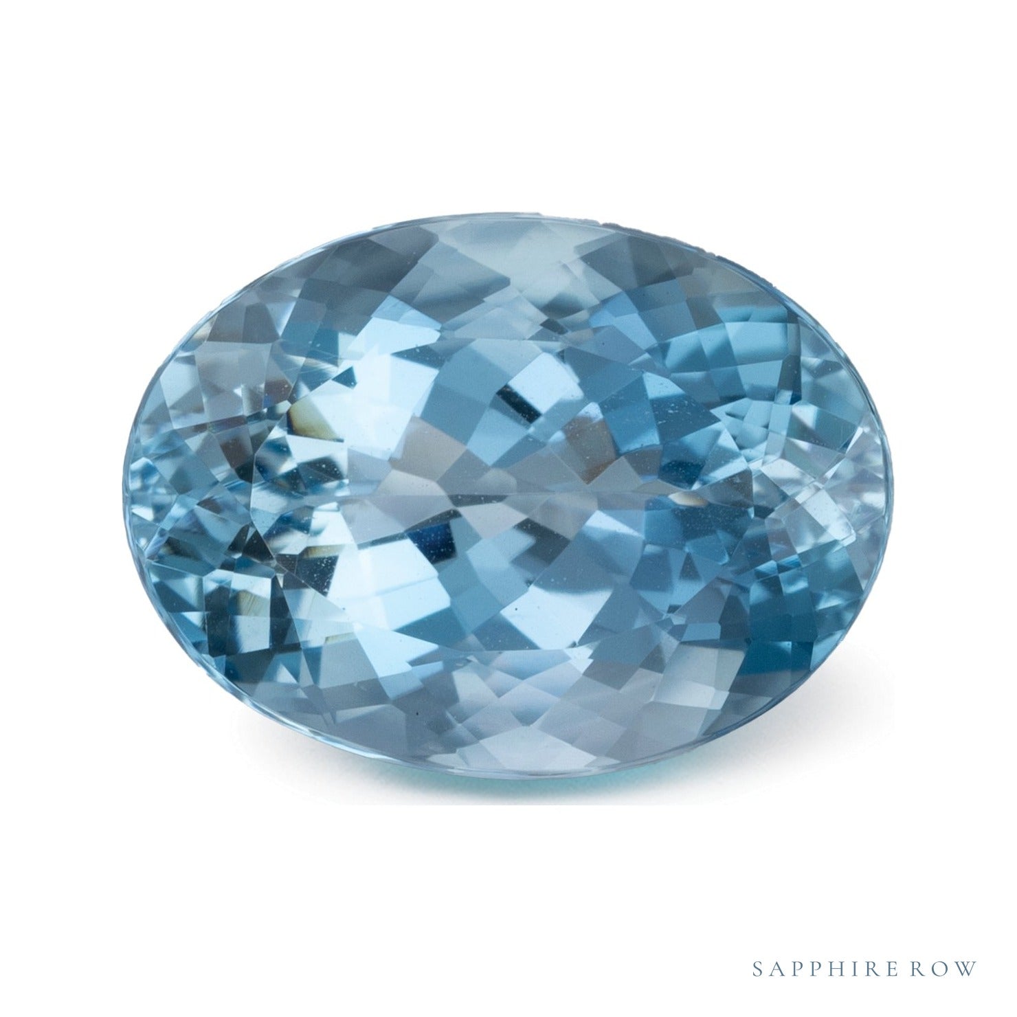 5.56 ct natural blue aquamarine from Madagascar, oval cut | Sapphire Row · cut4 · cut5