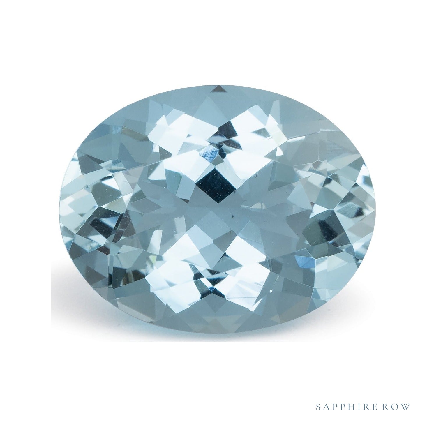 4.45 ct natural blue aquamarine from Mozambique, oval cut | Sapphire Row · cut4 · cut5