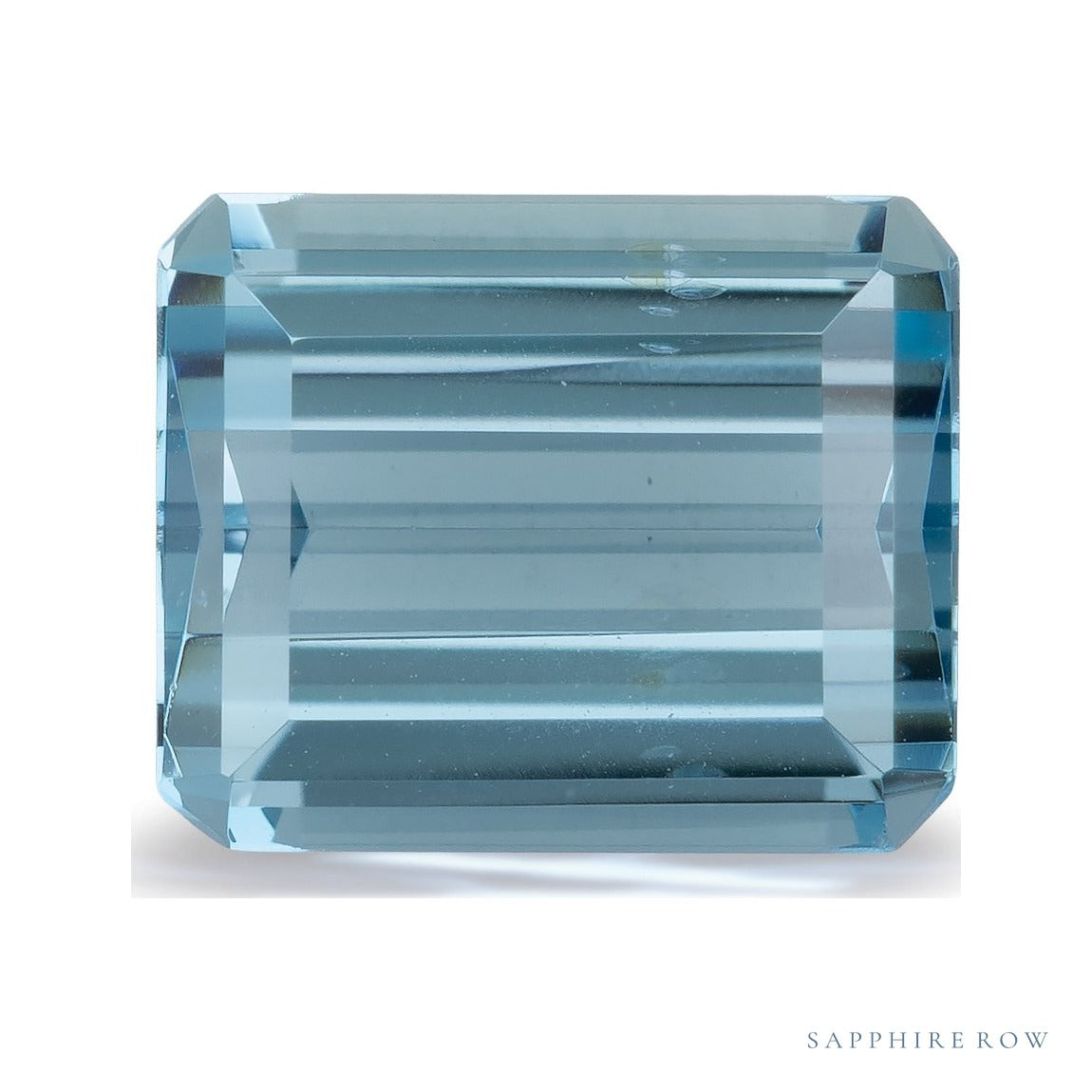 4.08 ct natural blue aquamarine from Mozambique, emerald cut | Sapphire Row · cut4 · cut5