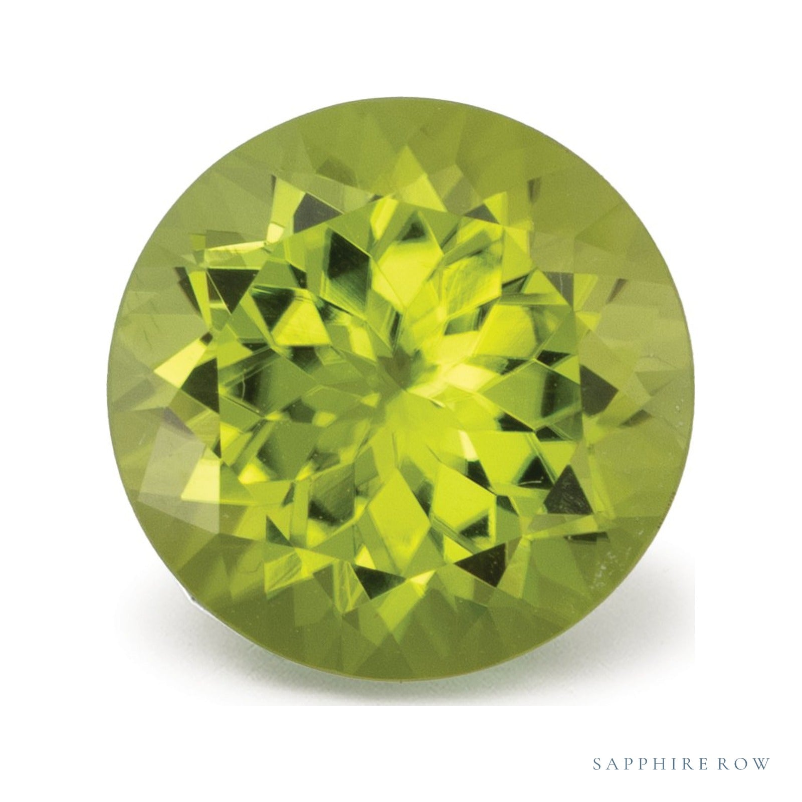 4.07 ct natural green peridot from Pakistan, round cut | Sapphire Row · cut4