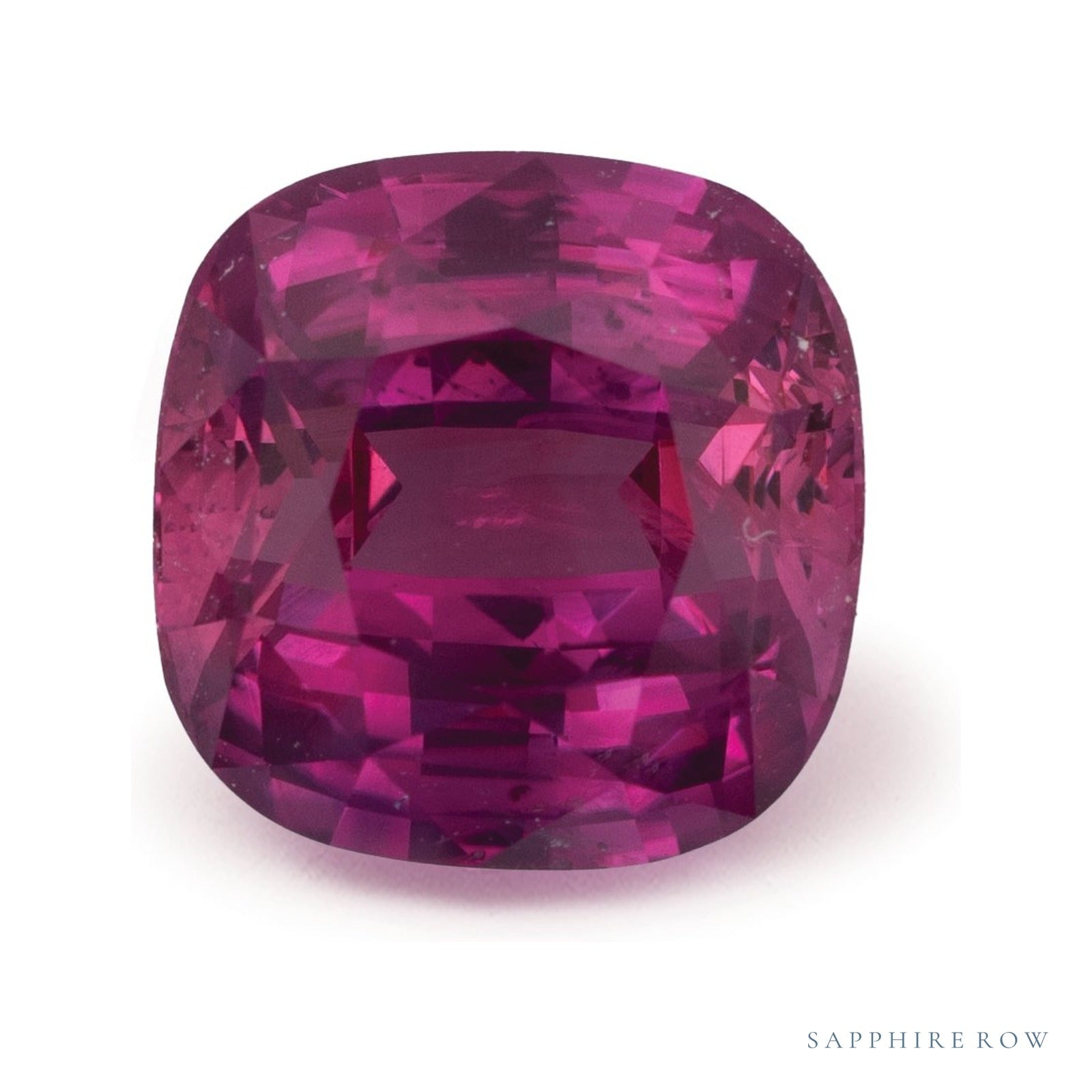 3.62 ct natural pink sapphire from Mozambique, cushion cut | Sapphire Row · cut4