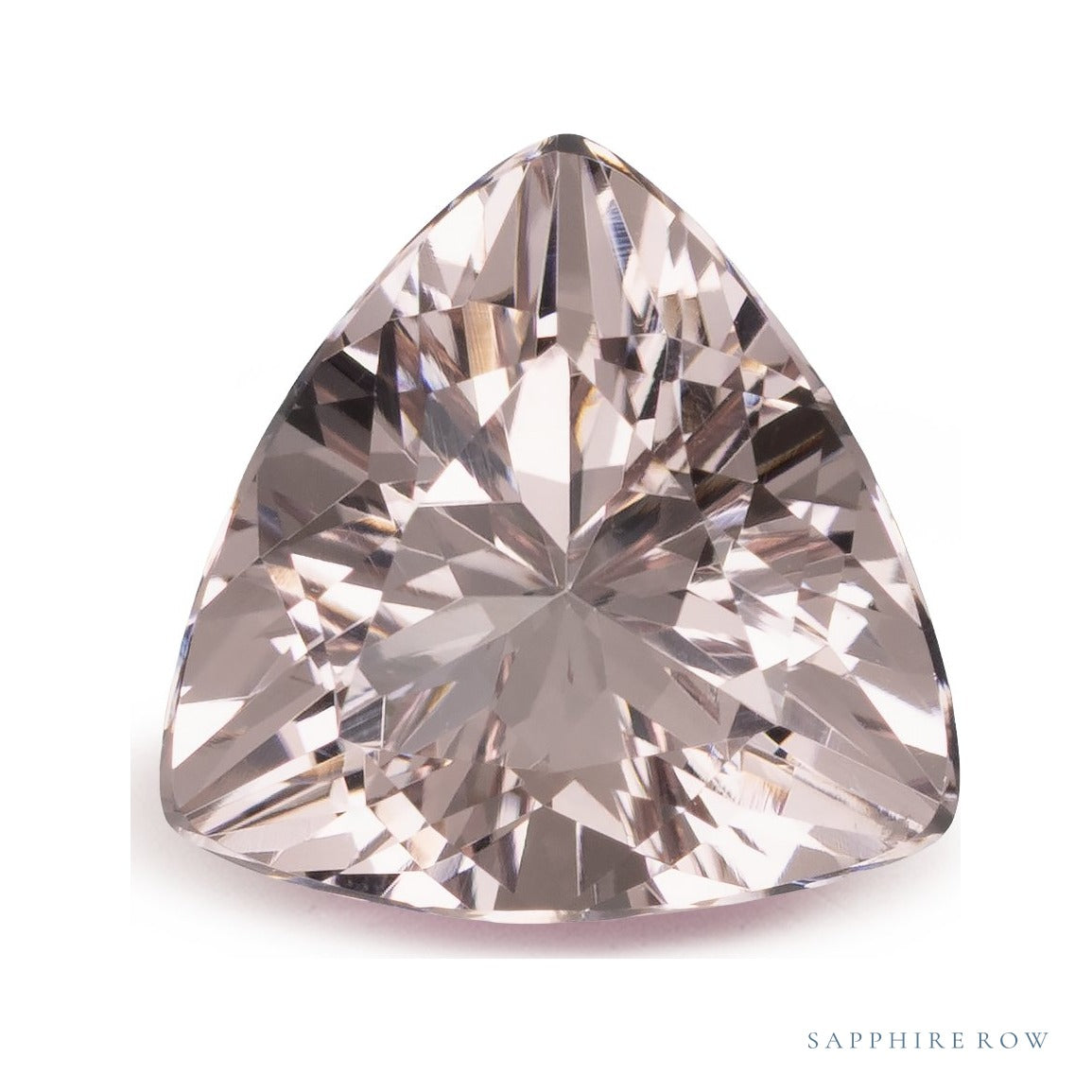 3.52 ct natural peach morganite from Madagascar, trillion cut | Sapphire Row · cut7