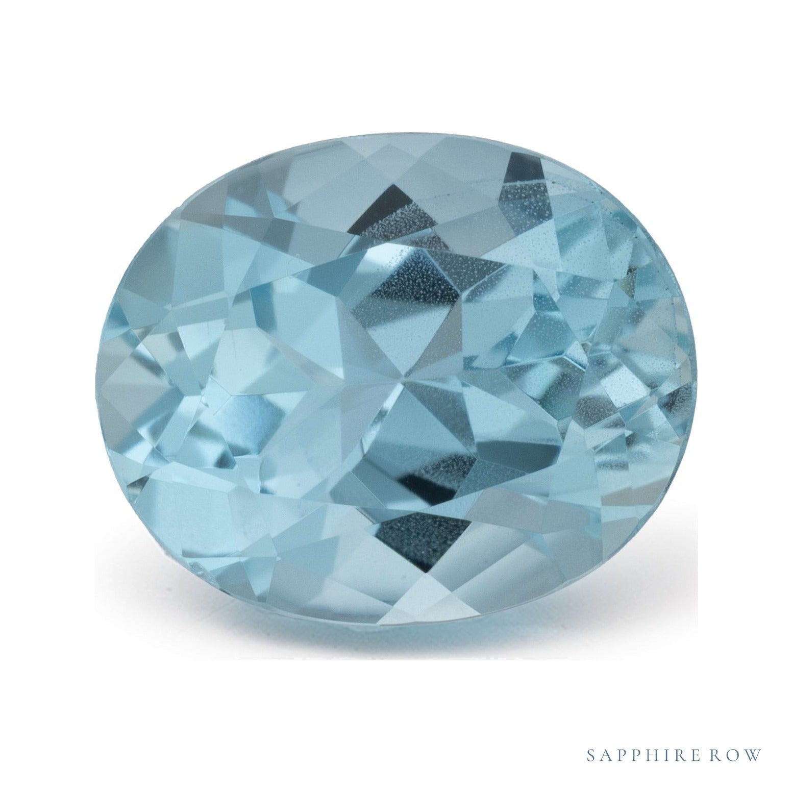 3.49 ct natural blue aquamarine from Mozambique, oval cut | Sapphire Row · cut4 · cut5