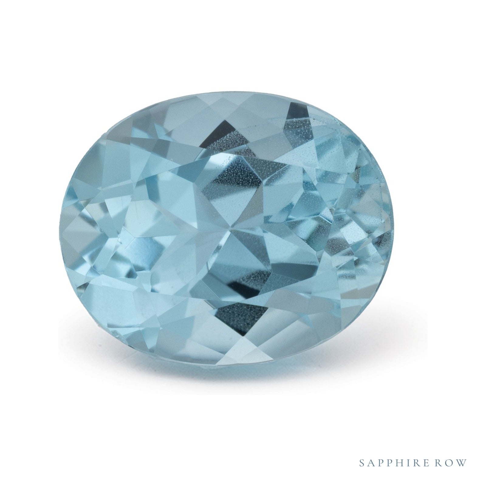 3.49 ct natural blue aquamarine from Mozambique, oval cut | Sapphire Row · cut4