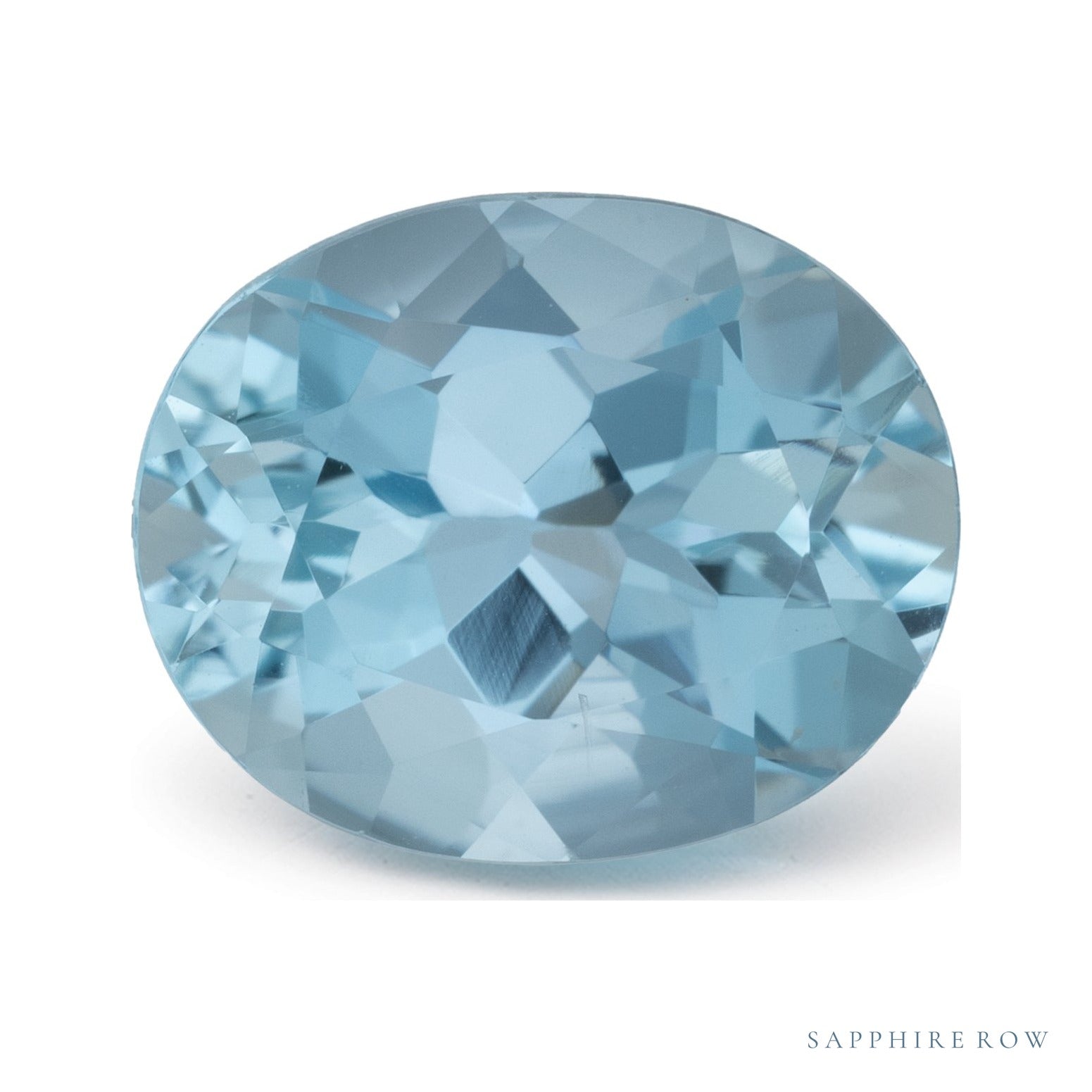 3.33 ct natural blue aquamarine from Mozambique, oval cut | Sapphire Row · cut4 · cut5