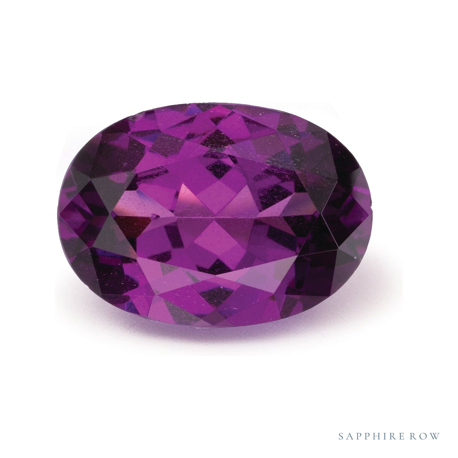3.30 ct natural purple garnet from Mozambique, oval cut | Sapphire Row · cut4