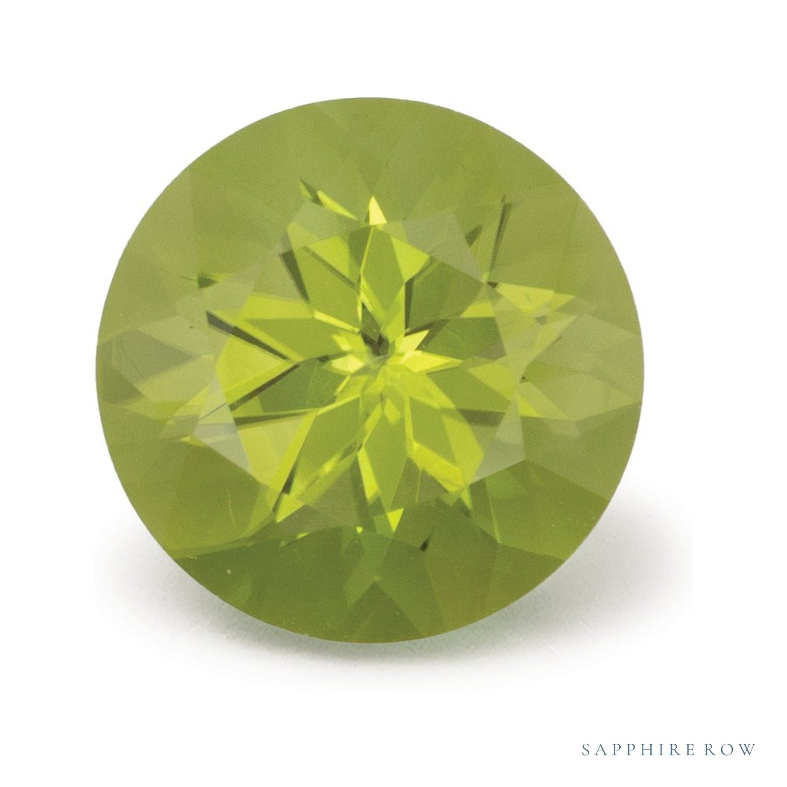 3.02 ct natural green peridot from Pakistan, round cut | Sapphire Row · cut4