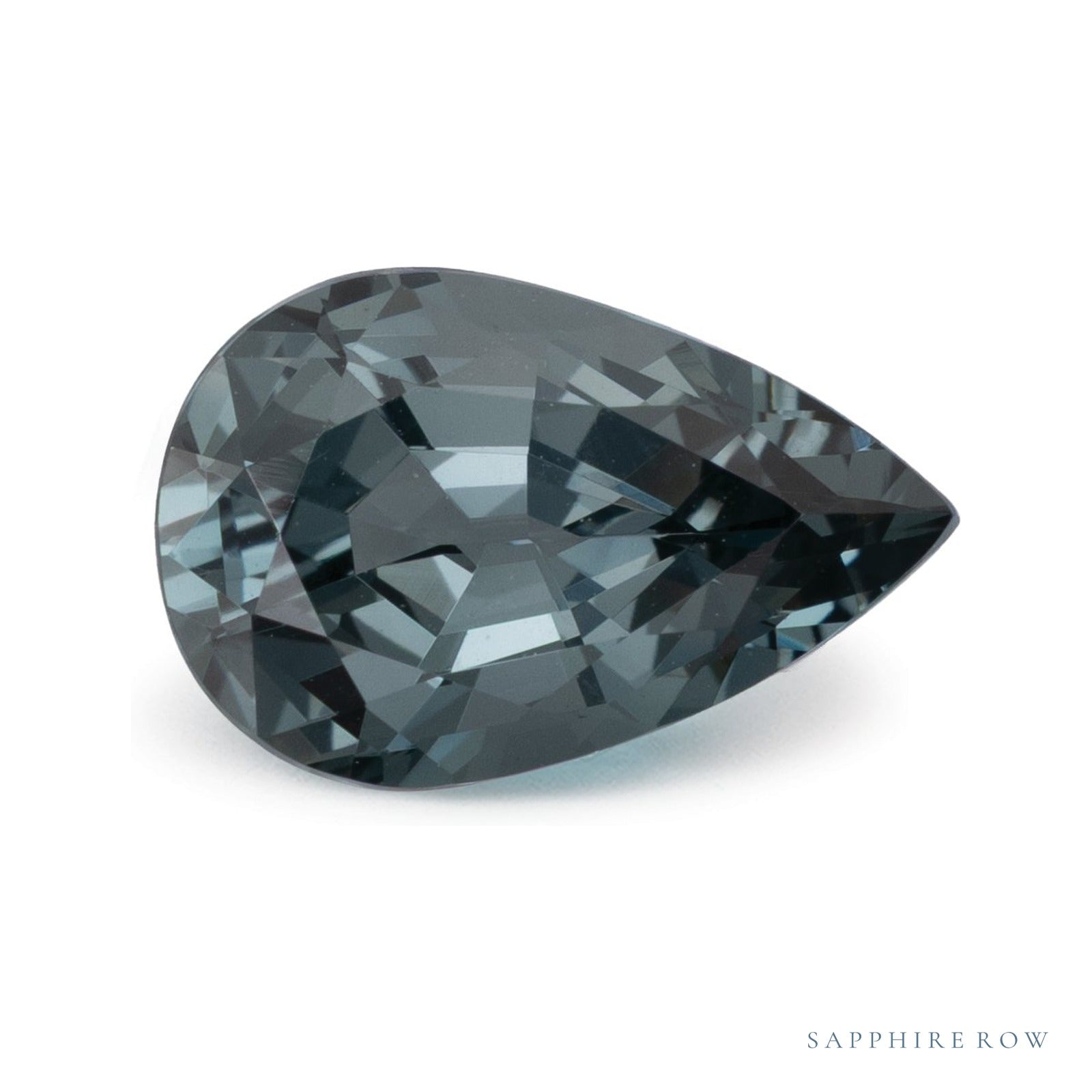 2.95 ct natural green spinel from Mozambique, pear cut | Sapphire Row · cut4