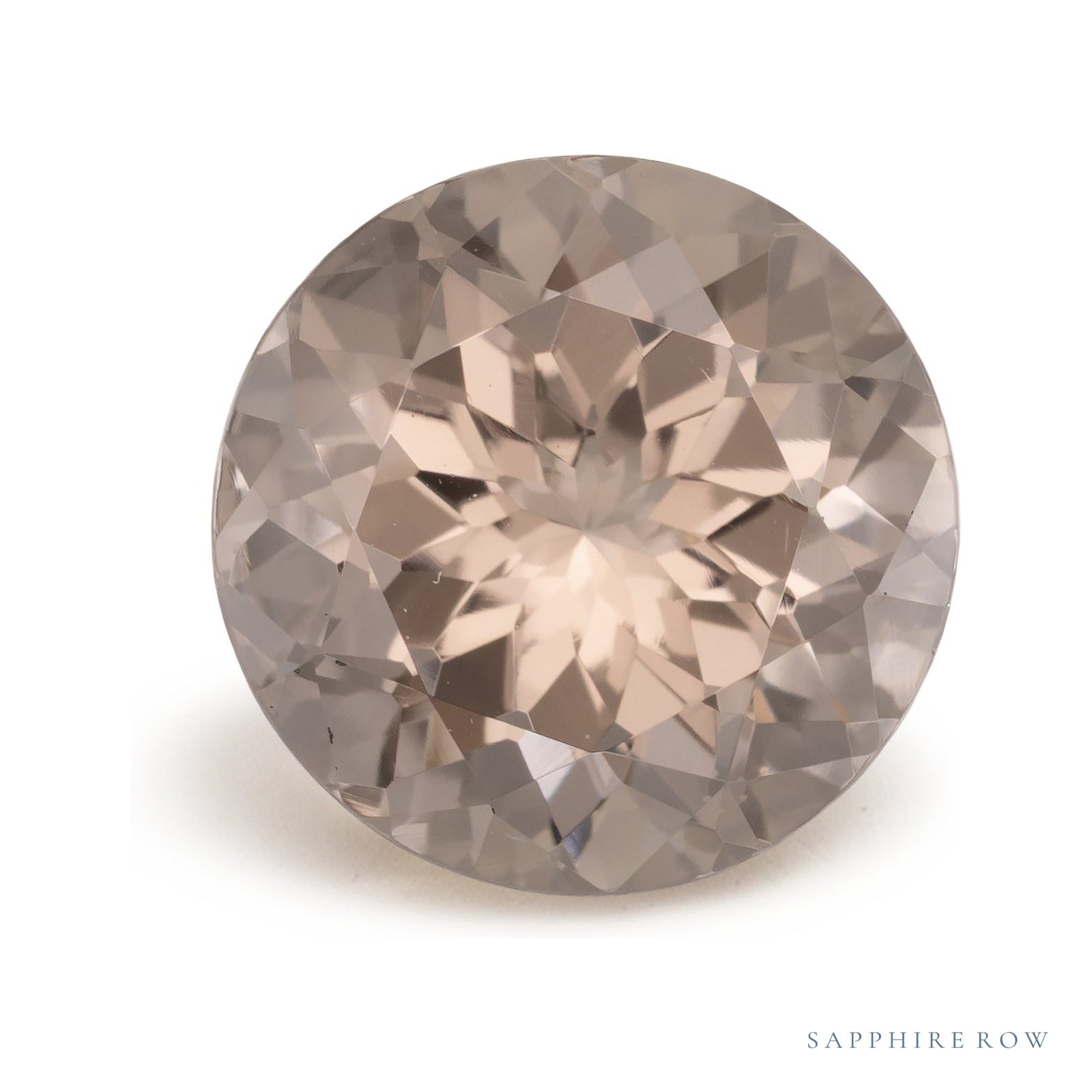 2.89 ct natural peach morganite from Mozambique, round cut | Sapphire Row · cut4
