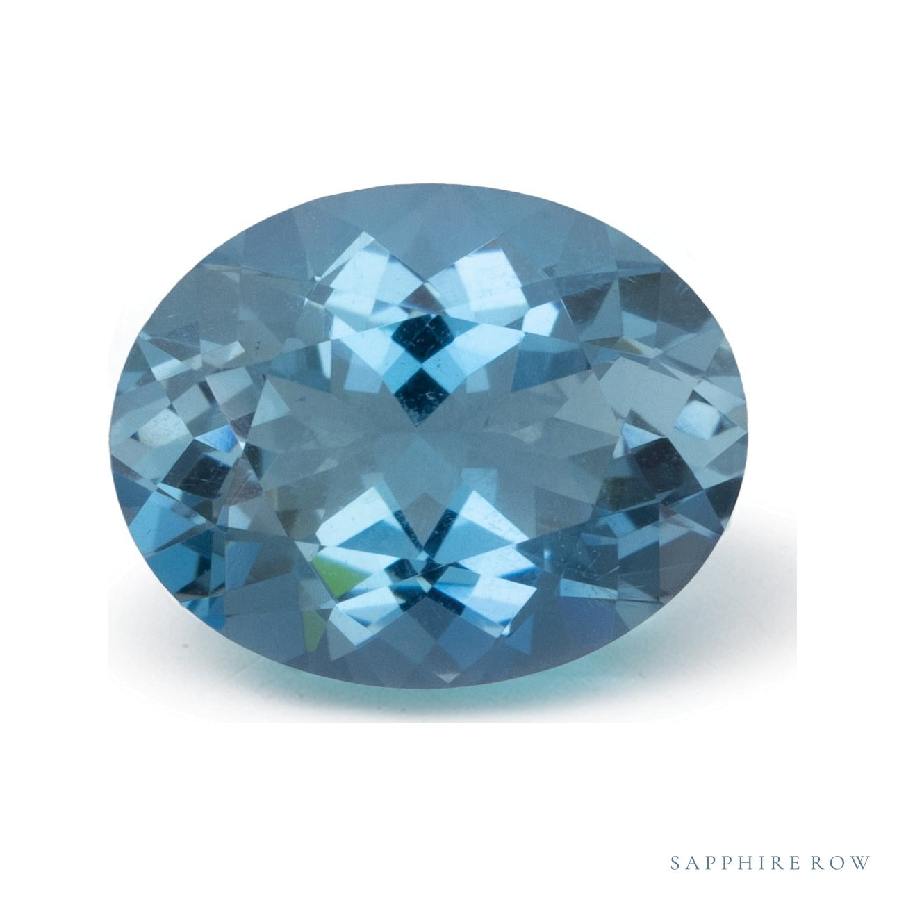 2.72 ct natural blue aquamarine from Mozambique, oval cut | Sapphire Row · cut4 · cut5
