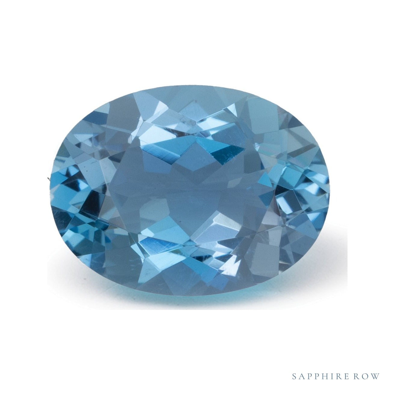 2.63 ct natural blue aquamarine from Mozambique, oval cut | Sapphire Row · cut4 · cut5