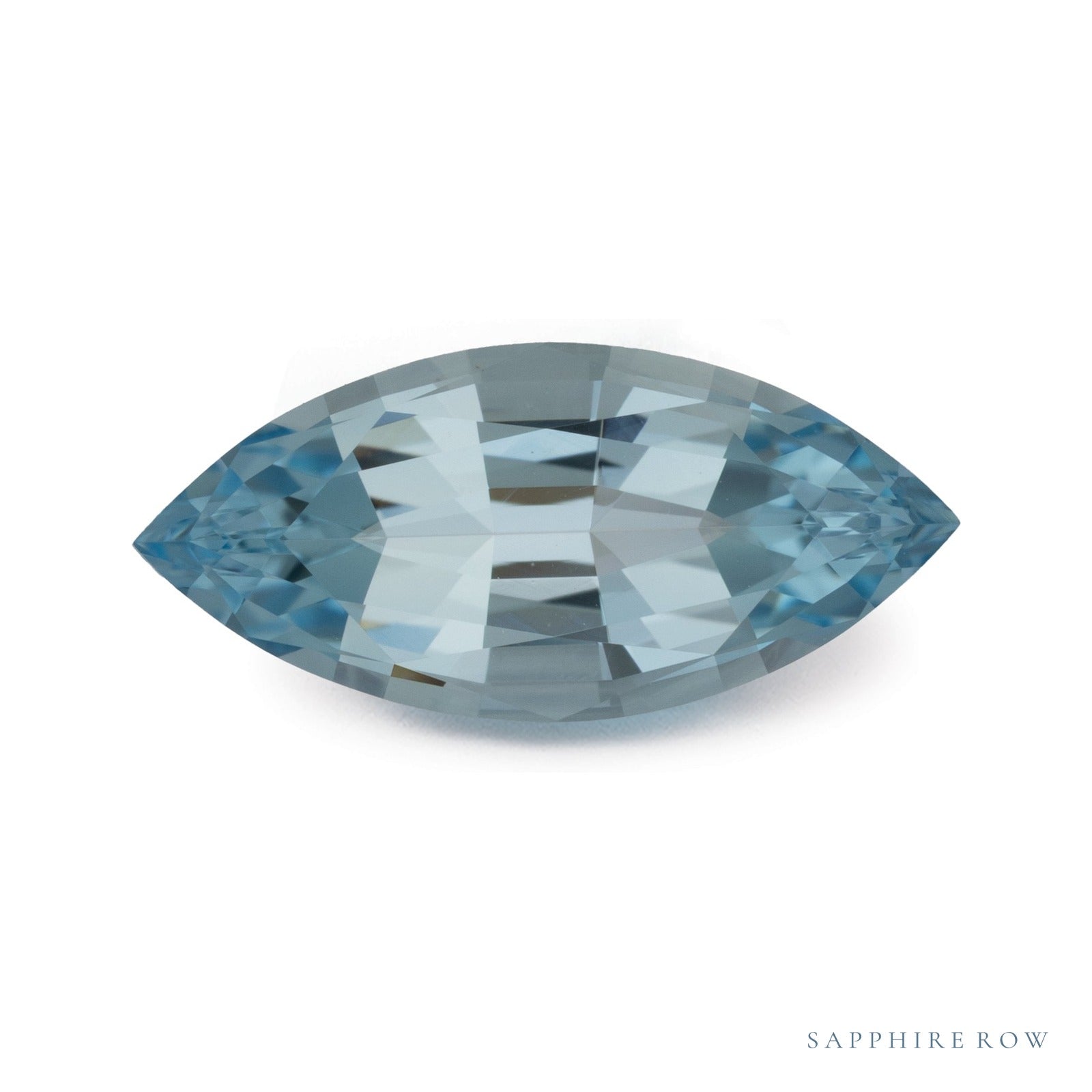 2.28 ct natural blue aquamarine from Madagascar, marquise cut | Sapphire Row · cut4