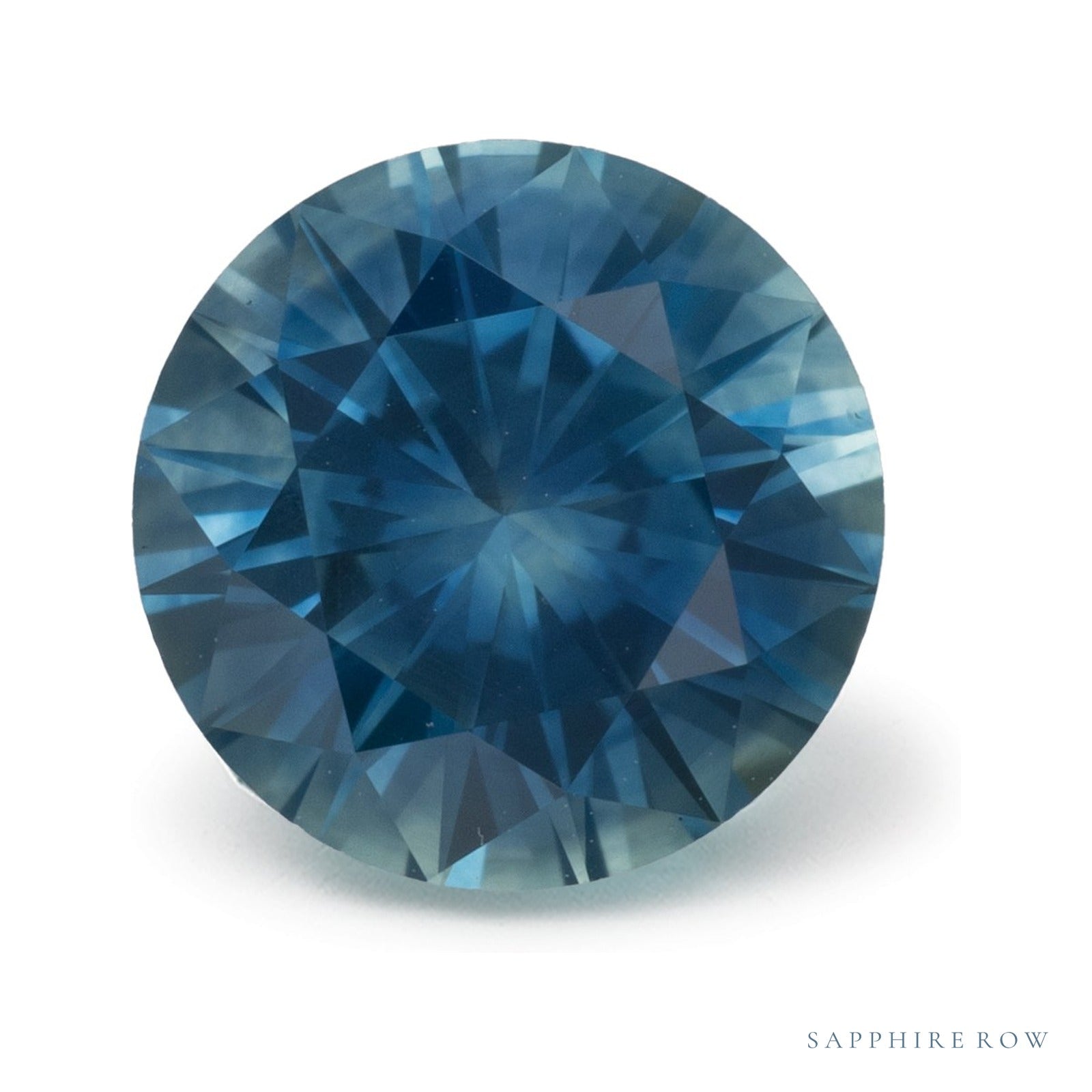 2.11 ct natural blue sapphire from United States, round cut | Sapphire Row · cut4