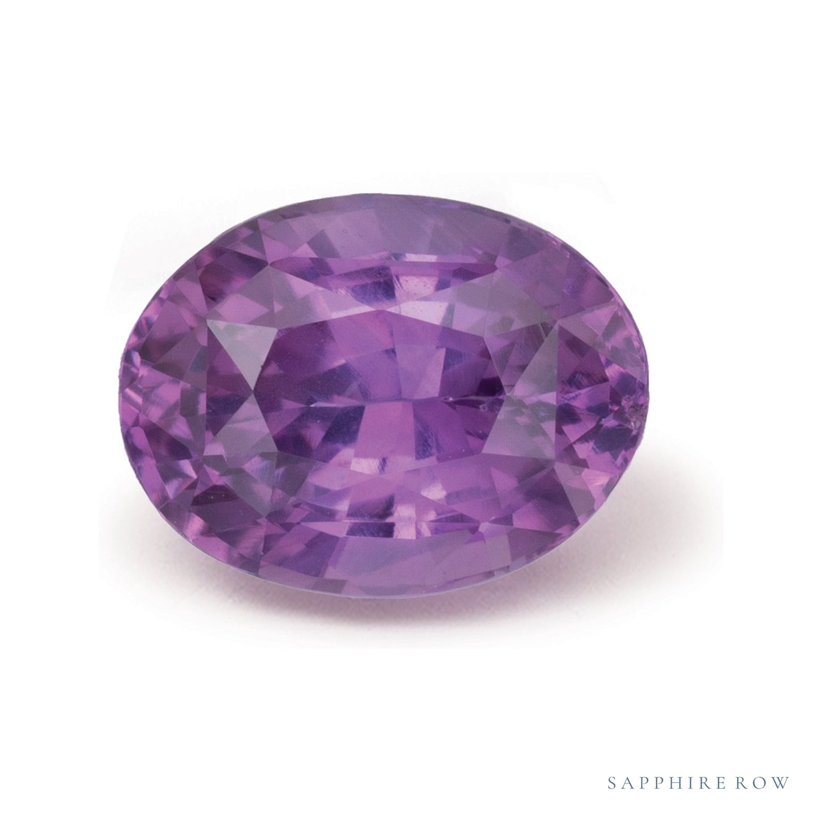 1.81 ct natural pink sapphire from Mozambique, oval cut | Sapphire Row · cut4