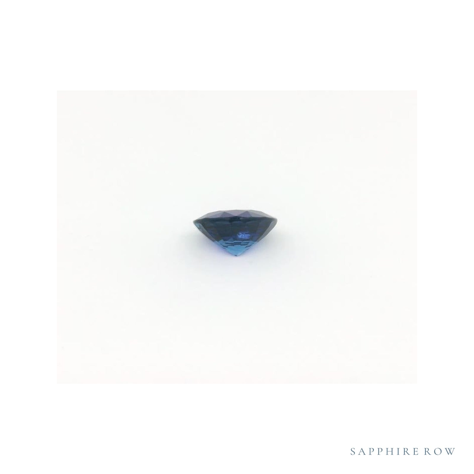 1.55 ct natural blue sapphire from Sri Lanka, round cut | Sapphire Row · cut4